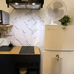 Studio moderne et chaleureux au coeur de Geneve - parfait pour courts sejours